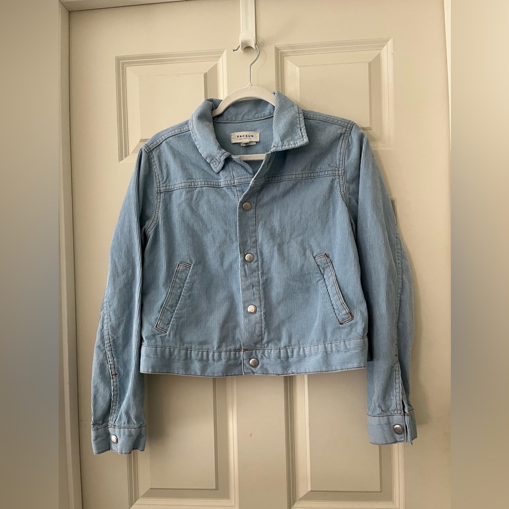 PacSun Light Blue Corduroy cropped jacket snap closure contrast stitching Size M